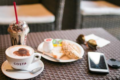 包子漫画网页版魔咒:探索奇幻世界的幽默与冒险之旅 包子漫画网页版魔咒:探索奇幻世界的幽默与冒险之旅