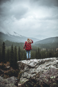 我朋友的妈妈是一位才华横溢的歌手 我朋友的妈妈是一位才华横溢的歌手